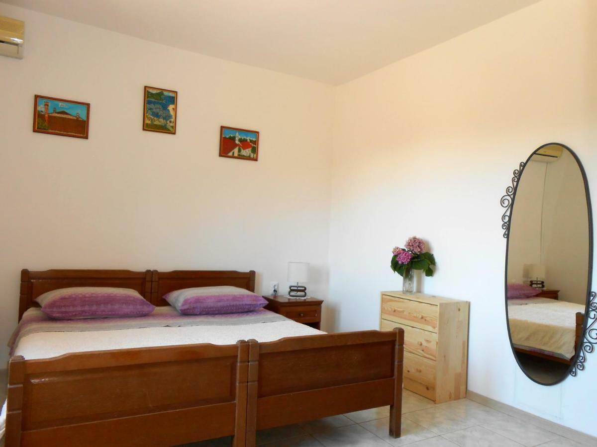 Bed & Breakfast Susovic Bed and Breakfast Lastovo Exteriör bild
