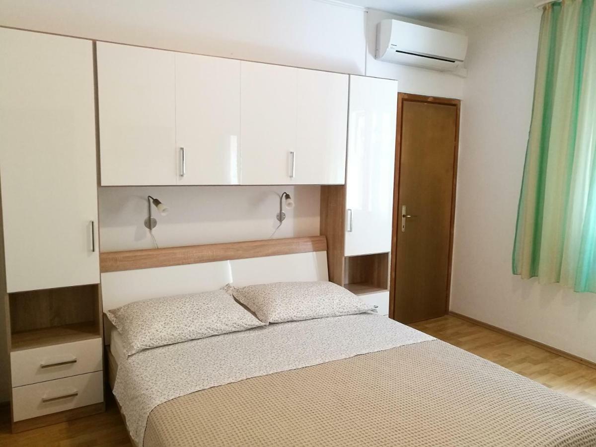 Bed & Breakfast Susovic Bed and Breakfast Lastovo Exteriör bild